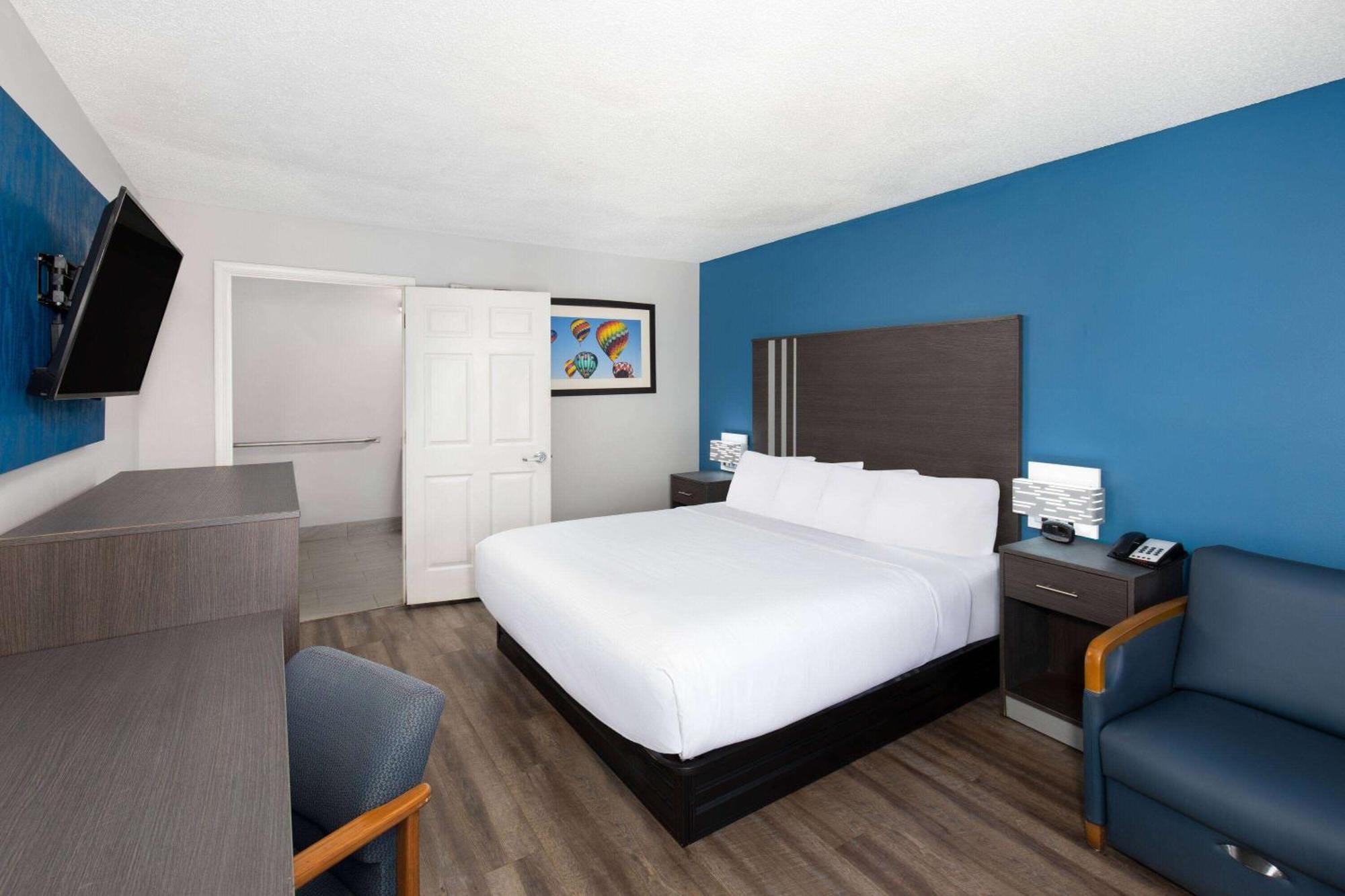 Hotel Baymont By Wyndham