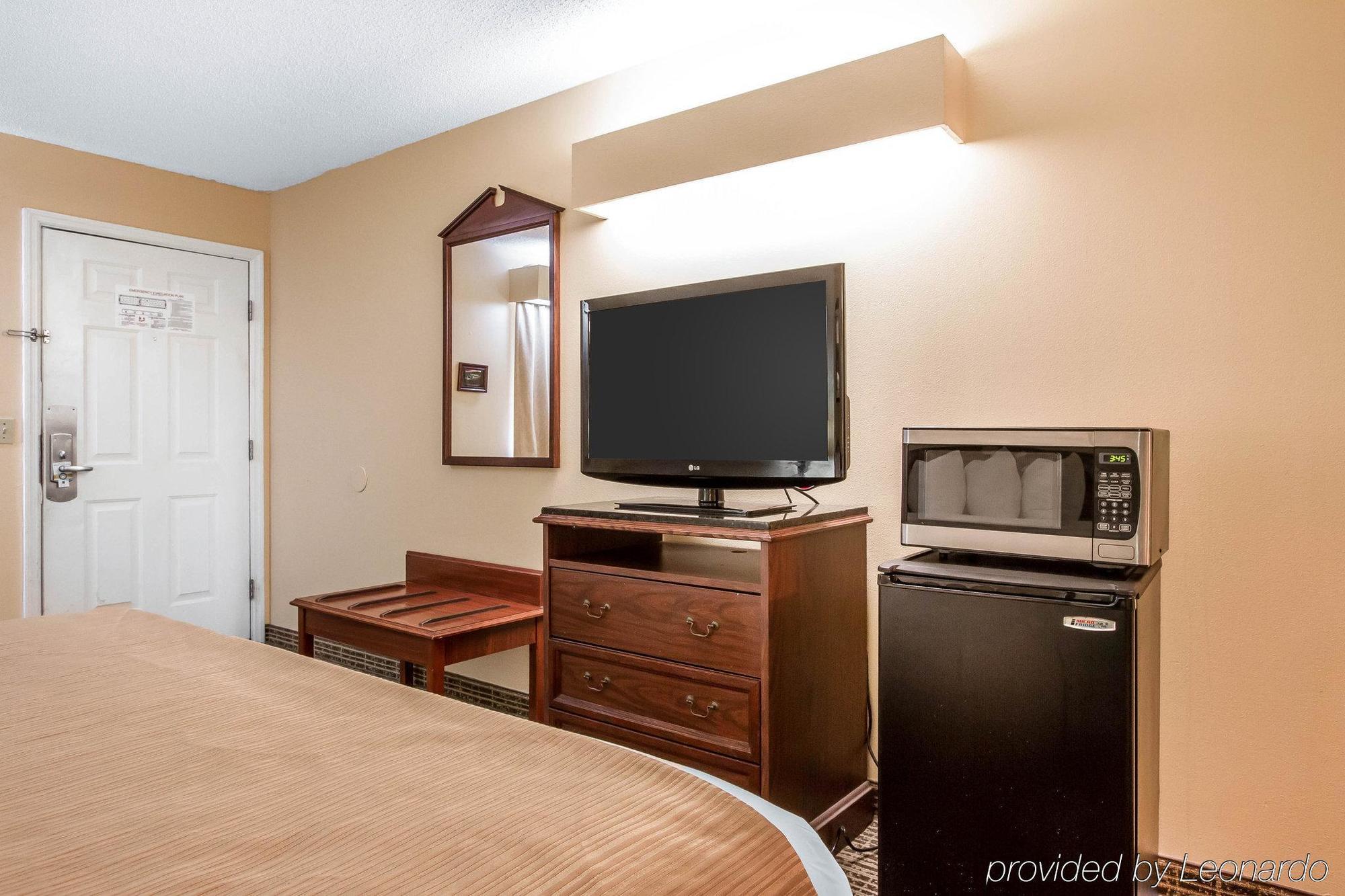 Baymont By Wyndham Hotel Selma